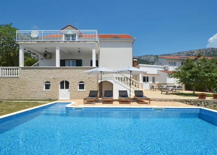 Holiday Home Nevera